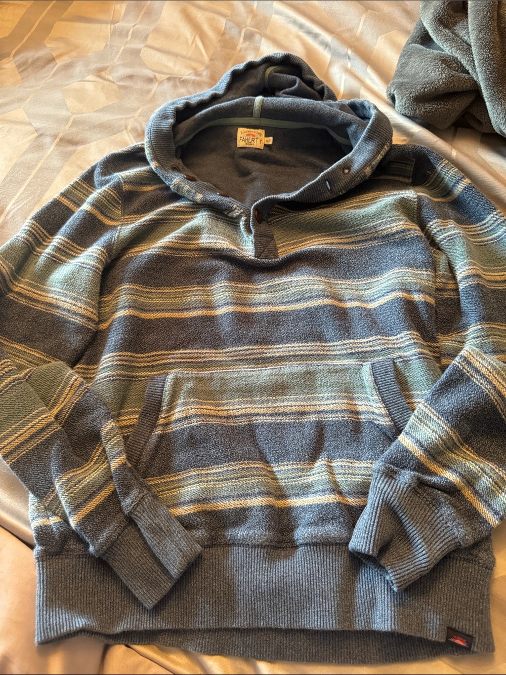 FAHERTY Men's Blue Striped Hooded Sweater